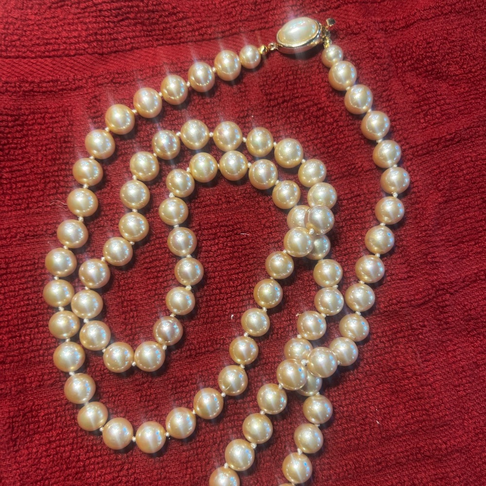 Carolee vintage faux pearl necklace